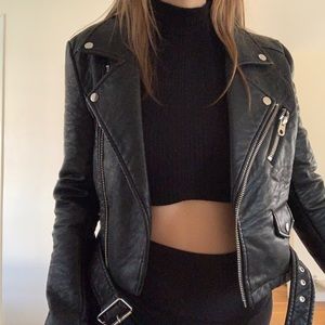URBAN OUTFITTERS LEATHER JACKET